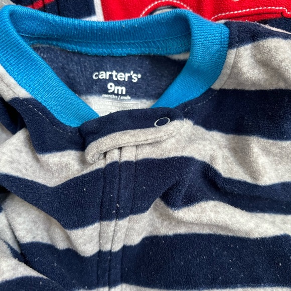 Lot of 8 Boys footed fleece onesies 9 months - Picture 2 of 2